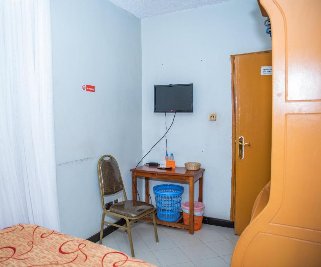 Jupiter Guest House - Parklands Nairobi Exterior photo
